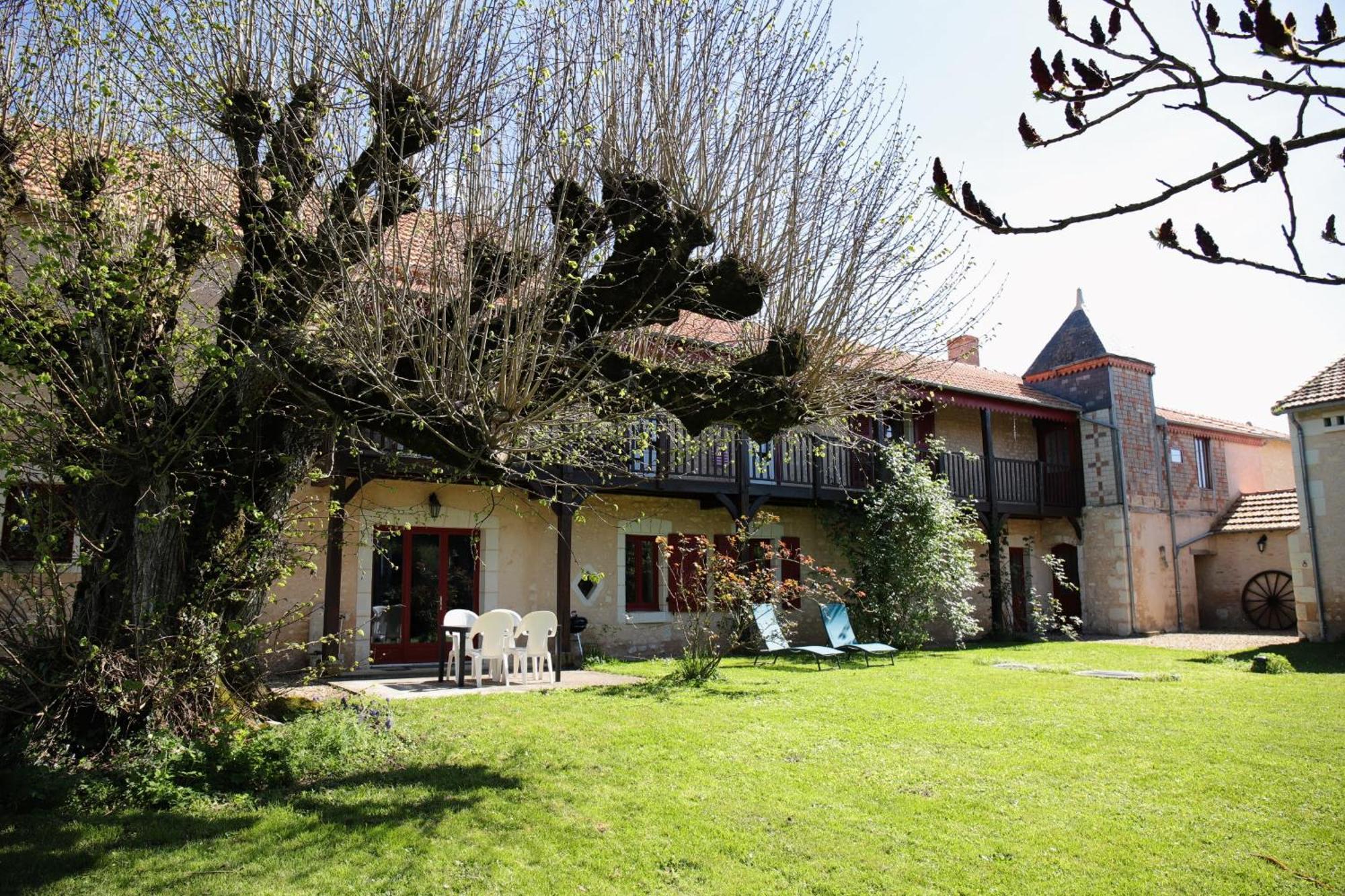 Villa Au Repos Des Elfes Braye-sous-Faye Exterior foto